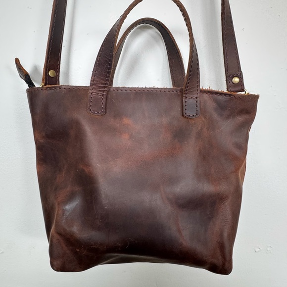 Portland Leather Goods Handbags - Brown Messenger Bag with Genuine Leather and Adjustable Strap